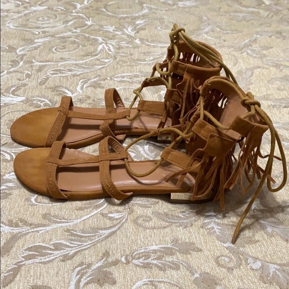 Charlotte Russe Fringe Sandals 8 - Picture 3 of 12